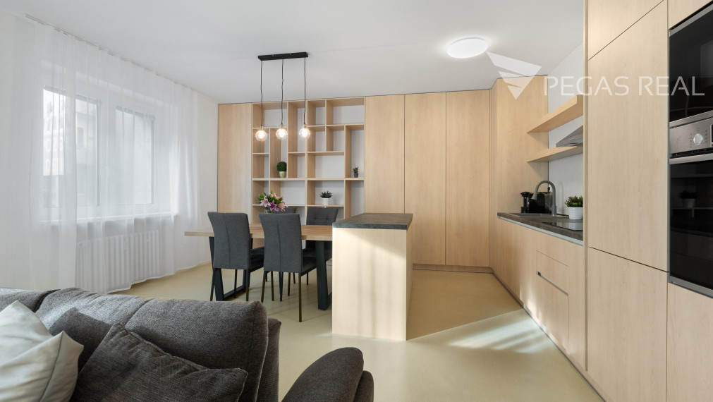 Krásny 2-izbový byt pri OC Nivy - Svätoplukova ulica, BA