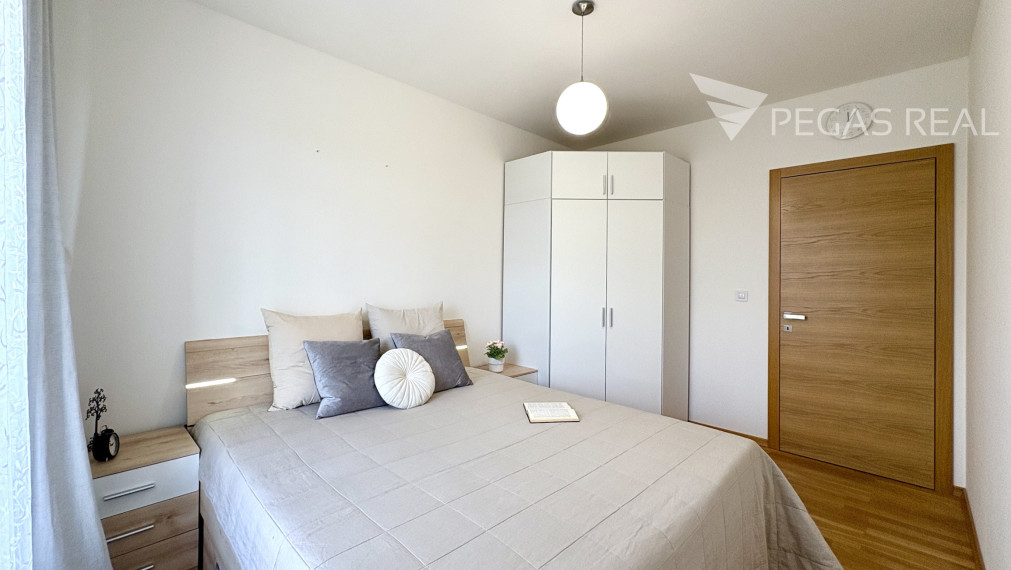 Slnečný, kompletne zariadený 3-izbový byt s balkónom v Cubicon Gardens