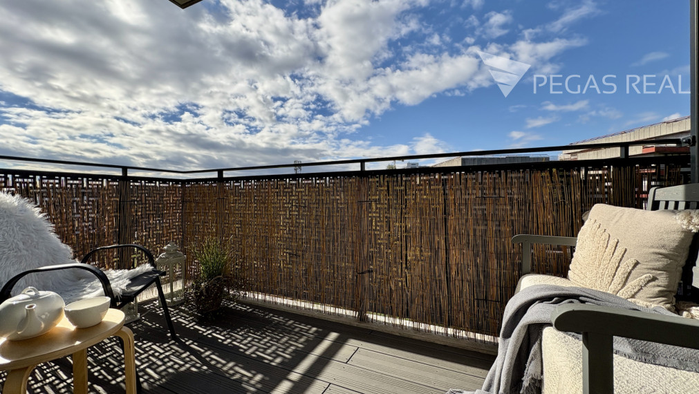 Slnečný, kompletne zariadený 3-izbový byt s balkónom v Cubicon Gardens