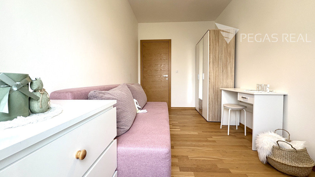 Slnečný, kompletne zariadený 3-izbový byt s balkónom v Cubicon Gardens