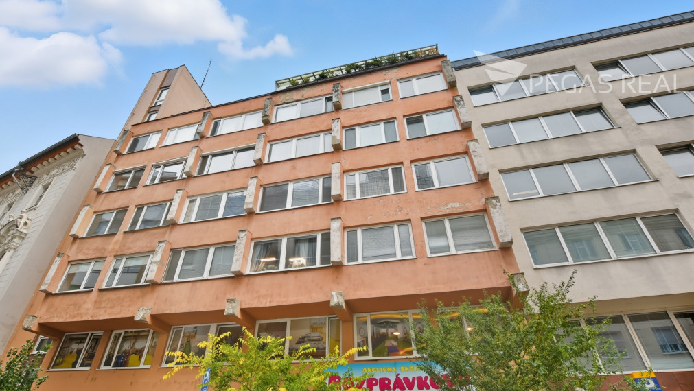 Investičný 2-izb. byt na Medenej ulici v centre BA