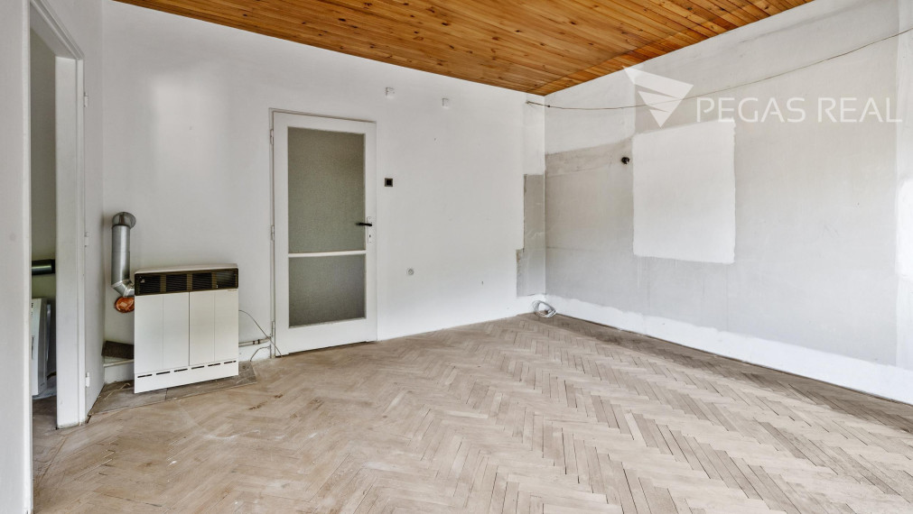 3-izbový byt s balkónom, pivnicou a garážou na Lovinského v Bratislave I – Staré Mesto