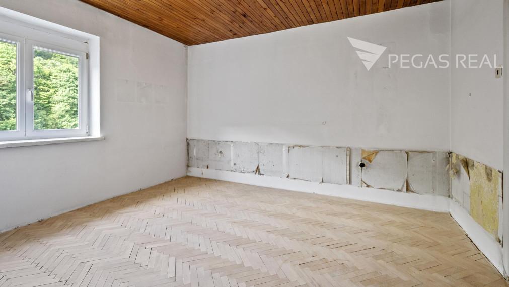 3-izbový byt s balkónom, pivnicou a garážou na Lovinského v Bratislave I – Staré Mesto