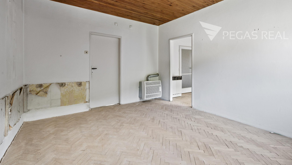 3-izbový byt s balkónom, pivnicou a garážou na Lovinského v Bratislave I – Staré Mesto