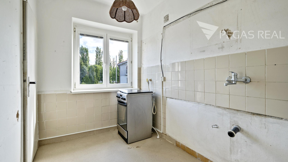 3-izbový byt s balkónom, pivnicou a garážou na Lovinského v Bratislave I – Staré Mesto