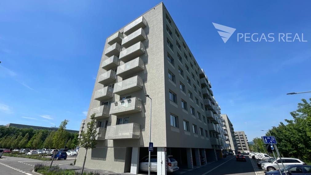 3 izbový byt v novostavbe Ovocné sady s parkingom