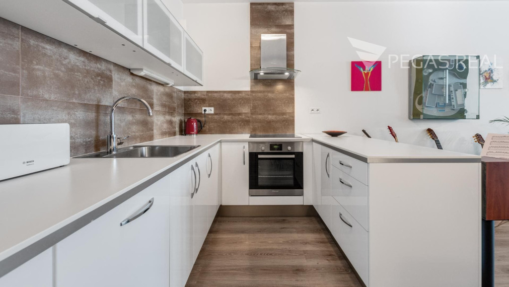 3 izbový byt  v Ružinove s parkingom - VIDEO