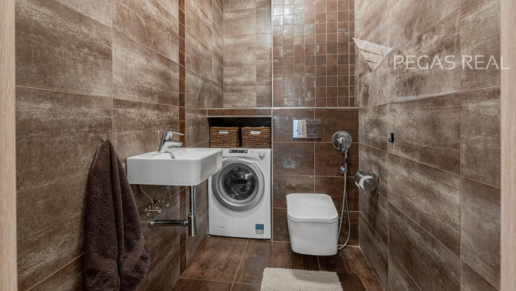 3 izbový byt  v Ružinove s parkingom - VIDEO