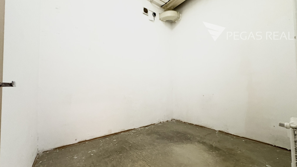 Obchodný priestor na prenájom v Ružinove -video