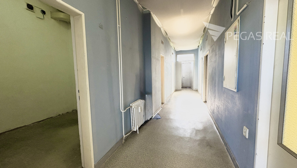 Obchodný priestor na prenájom v Ružinove -video