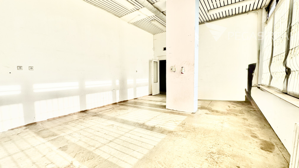 Obchodný priestor na prenájom v Ružinove -video