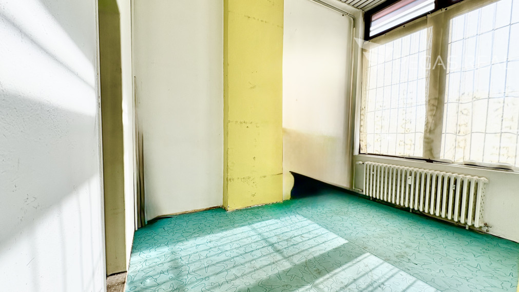 Obchodný priestor na prenájom v Ružinove -video