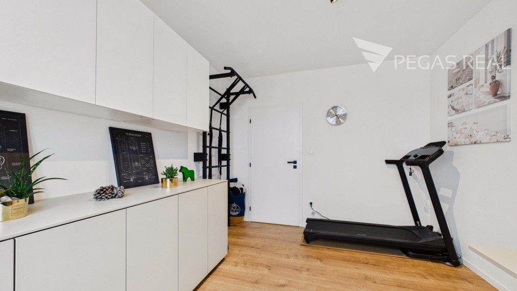 ŠTÝLOVÝ 4-IZBOVÝ RODINNÝ DOM S DOKONALE UDRŽIAVANOU ZÁHRADOU – CHORVÁTSKY GROB