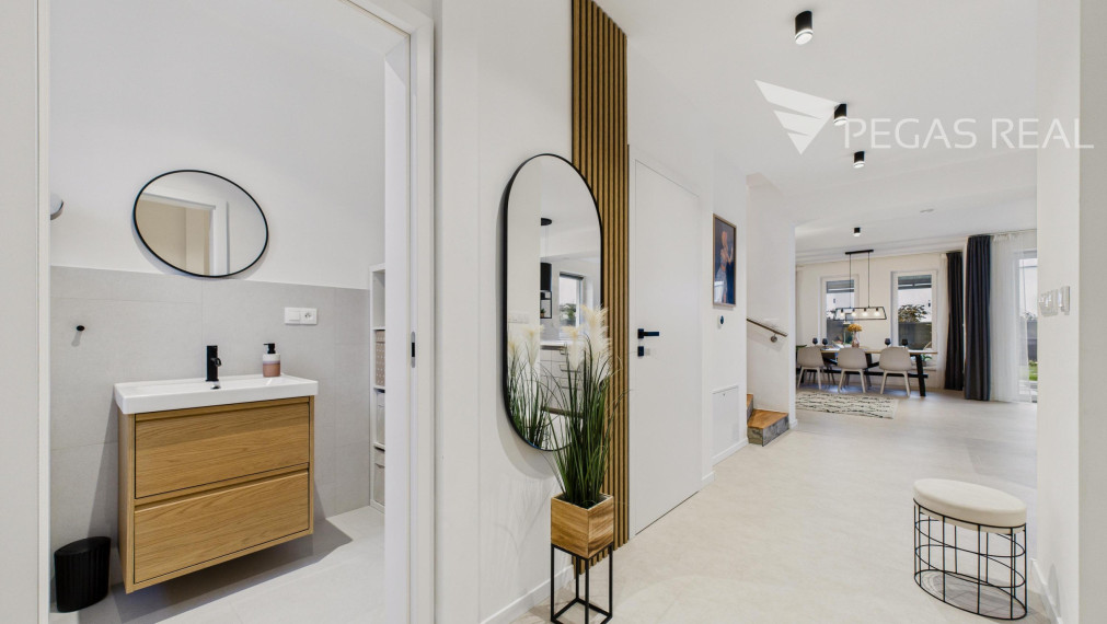 ŠTÝLOVÝ 4-IZBOVÝ RODINNÝ DOM S DOKONALE UDRŽIAVANOU ZÁHRADOU – CHORVÁTSKY GROB