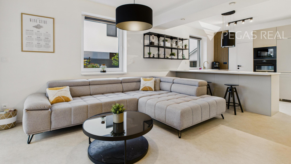 ŠTÝLOVÝ 4-IZBOVÝ RODINNÝ DOM S DOKONALE UDRŽIAVANOU ZÁHRADOU – CHORVÁTSKY GROB