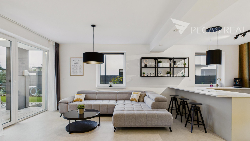 REZERVOVANÉ : ŠTÝLOVÝ 4-IZBOVÝ RODINNÝ DOM  – CHORVÁTSKY GROB