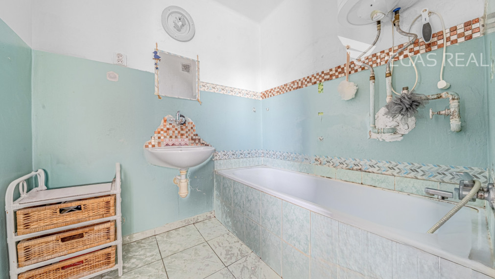 SUPER CENA 3-izbový byt, pôvodný stav, 40min. od Bratislavy