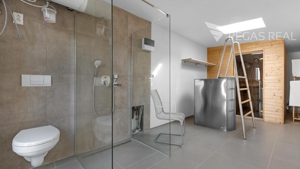 REZERVOVANE  Moderný 4 izbový rodinný dom so zimnou záhradou, saunou , dvojgarážou v lukratívnej lokalite Chorvátsky Grob, časť Čierna voda