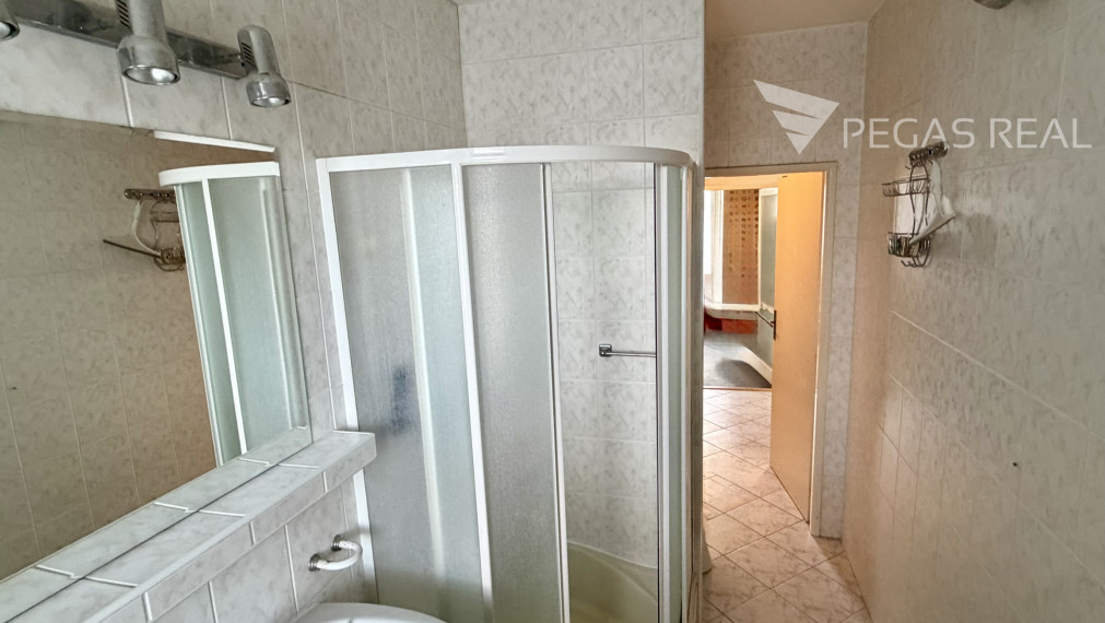 3-izbový byt v pôvodnom stave v Ružinove, Exnárova ul.