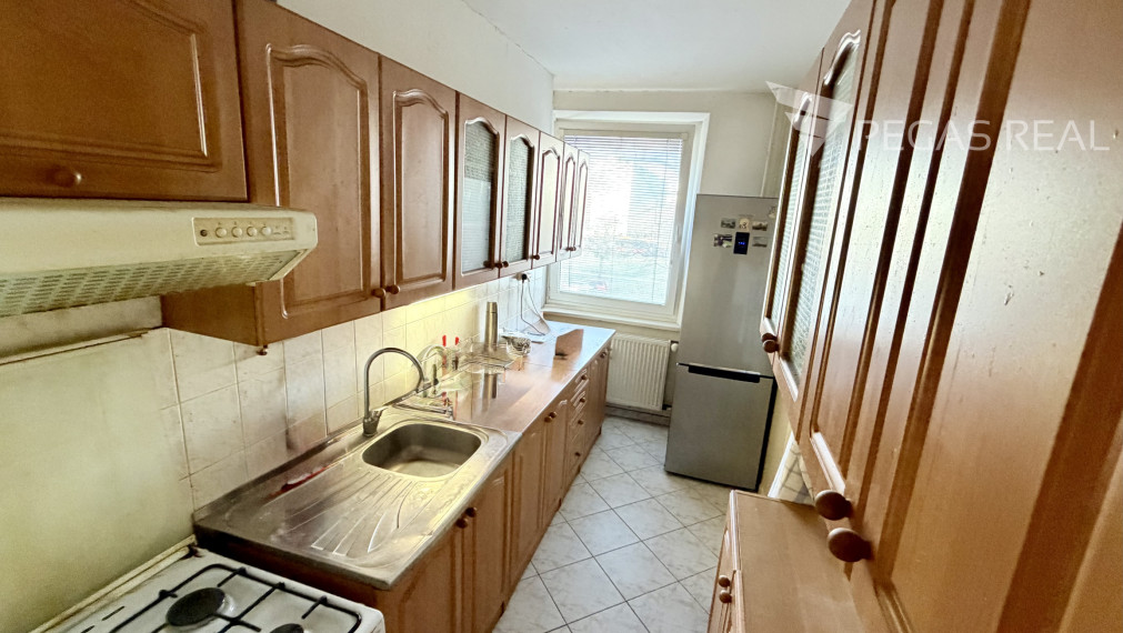 3-izbový byt v pôvodnom stave v Ružinove, Exnárova ul.