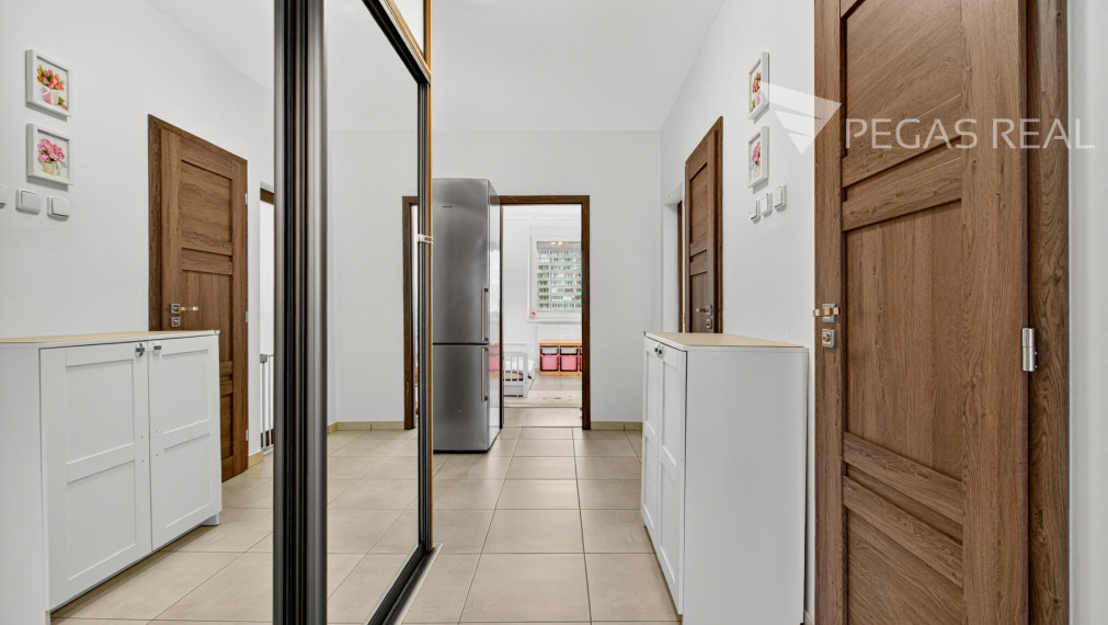 3-izbový byt s dvoma loggiami a pivnicou v Petržalke na Vígľašskej v Bratislave - VIDEO