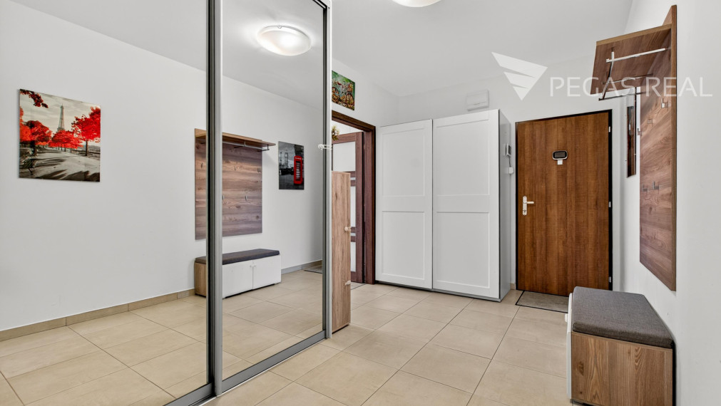 3-izbový byt s dvoma loggiami a pivnicou v Petržalke na Vígľašskej v Bratislave - VIDEO