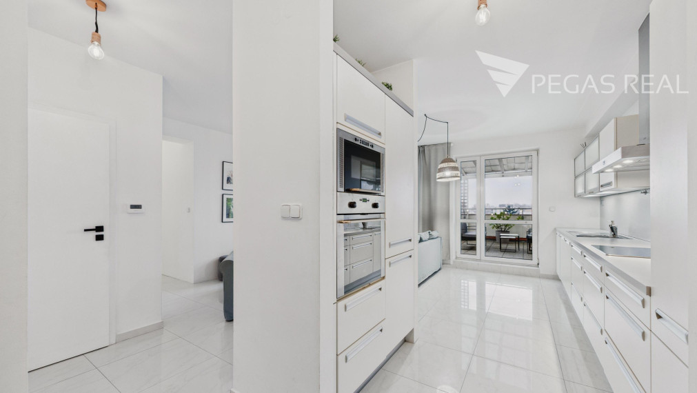 3-izbový byt s terasou na najvyššom poschodí v Ružinove v Bratislave - VIDEO