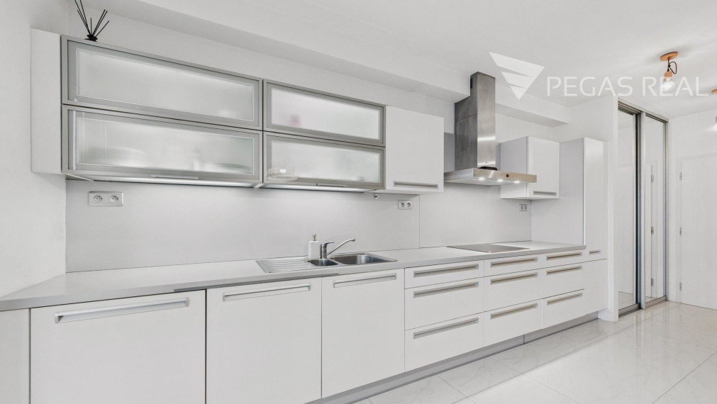 3-izbový byt s terasou na najvyššom poschodí v Ružinove v Bratislave - VIDEO