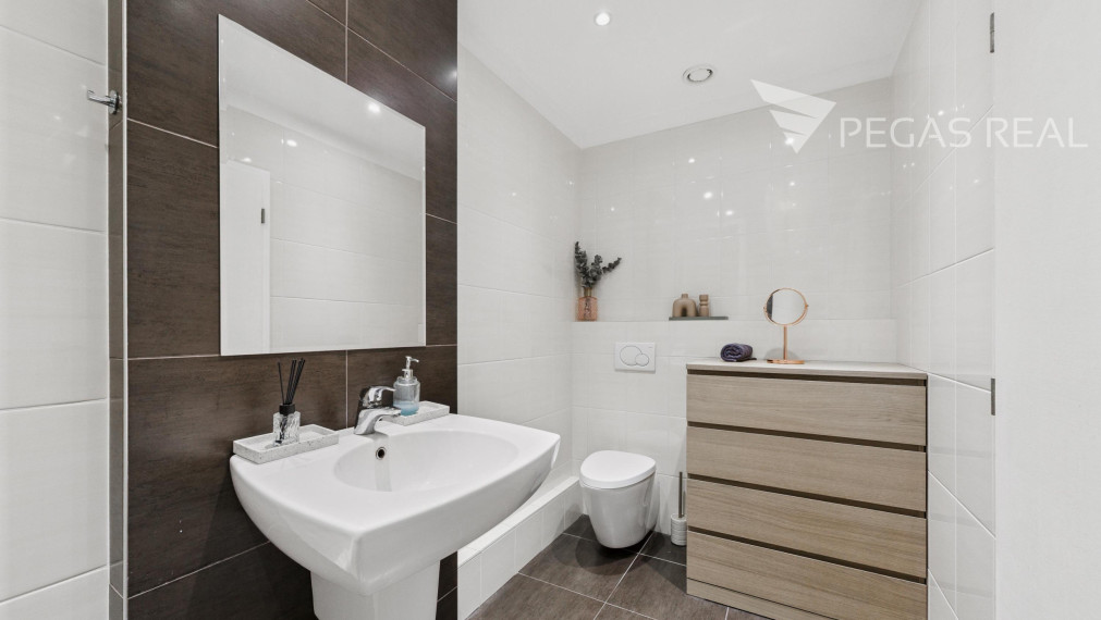 3-izbový byt s terasou na najvyššom poschodí v Ružinove v Bratislave - VIDEO