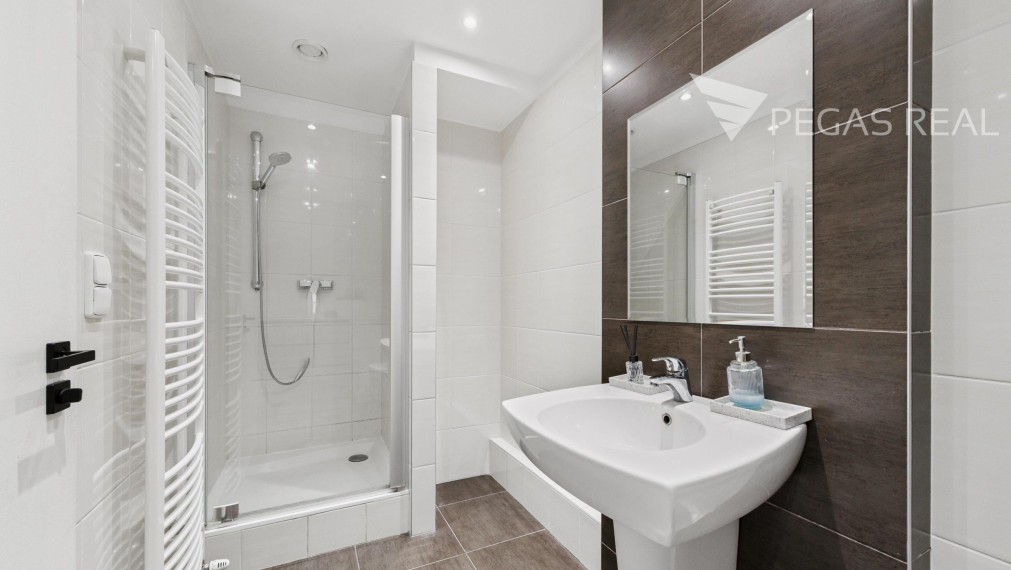 3-izbový byt s terasou na najvyššom poschodí v Ružinove v Bratislave - VIDEO