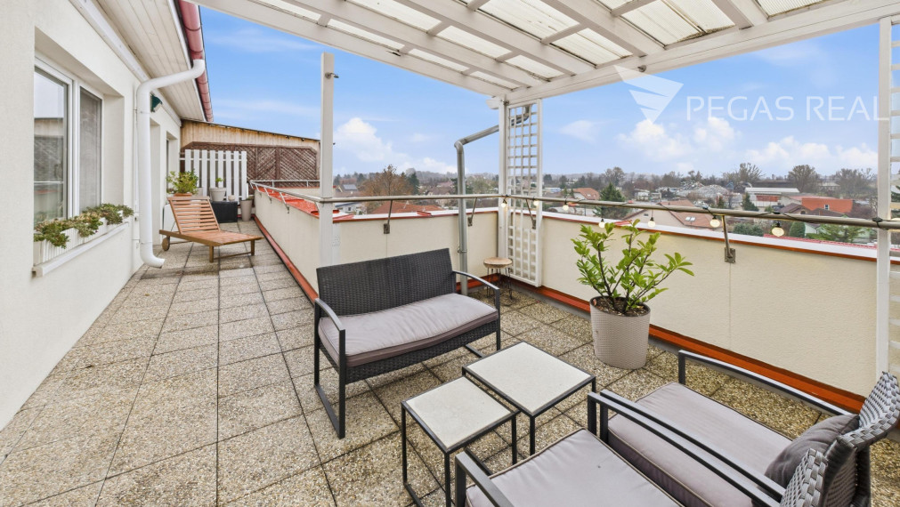 3-izbový byt s terasou na najvyššom poschodí v Ružinove v Bratislave - VIDEO