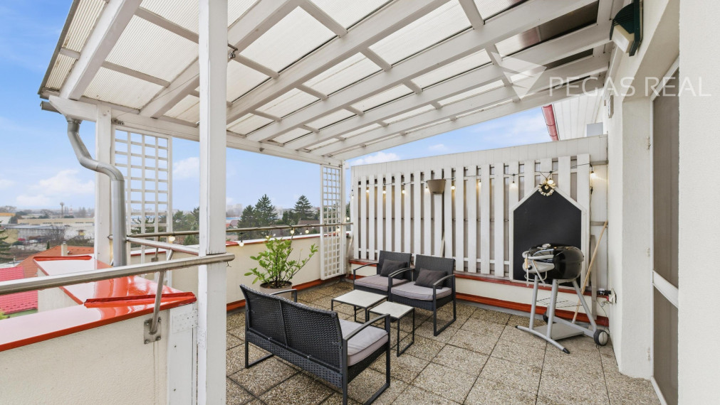 3-izbový byt s terasou na najvyššom poschodí v Ružinove v Bratislave - VIDEO