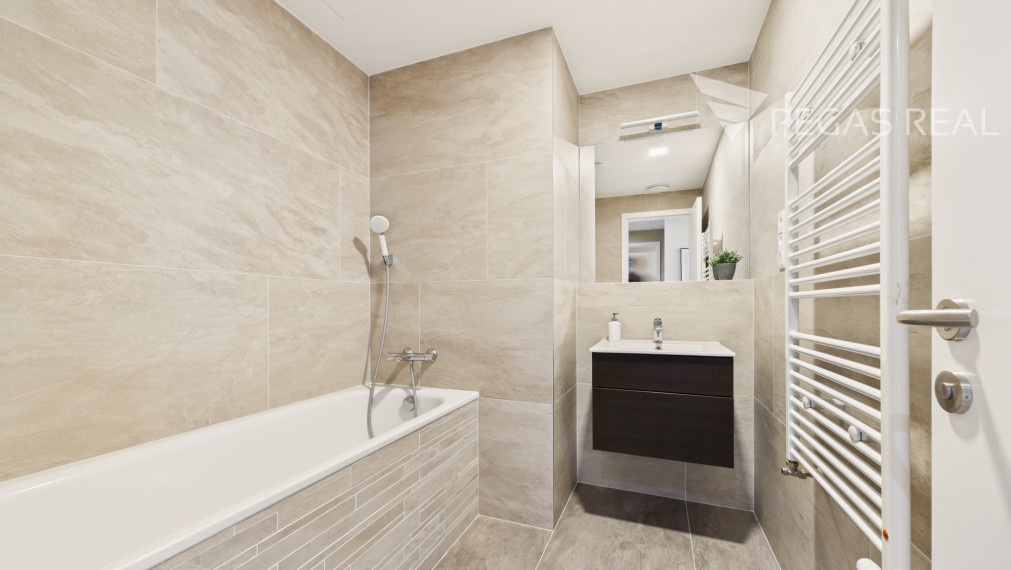 Štýlový 2-izbový byt (50 m²) s úžasným výhľadom na Bratislavský hrad v SKY PARKU