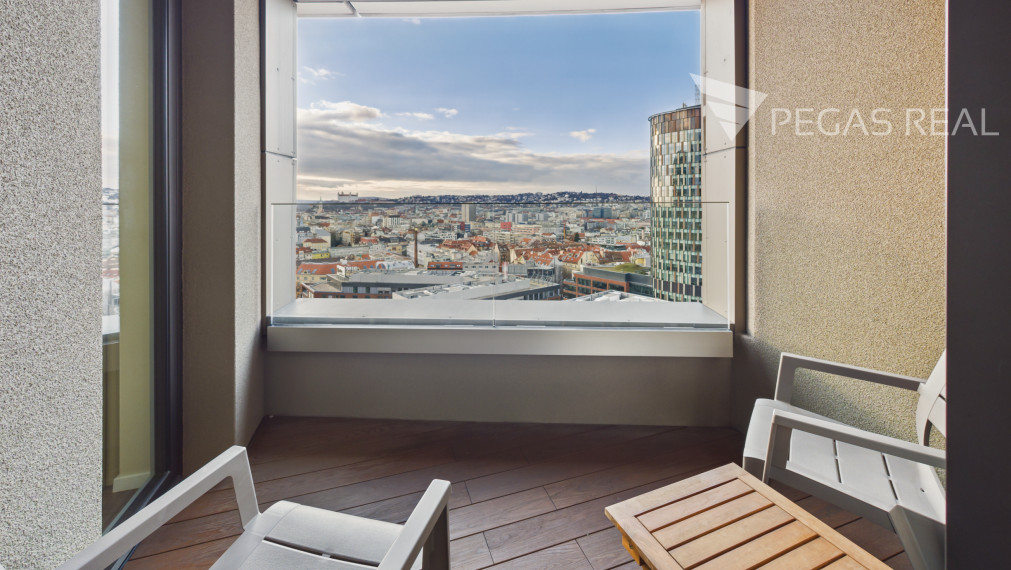 Štýlový 2-izbový byt (50 m²) s úžasným výhľadom na Bratislavský hrad v SKY PARKU