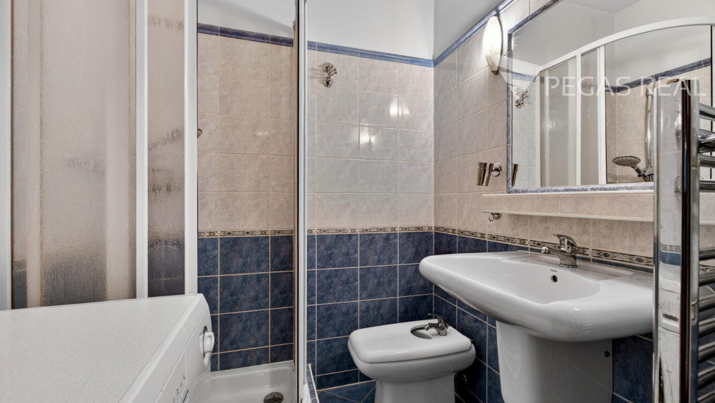 Veľký 2-izbový byt na Grosslingovej v centre mesta