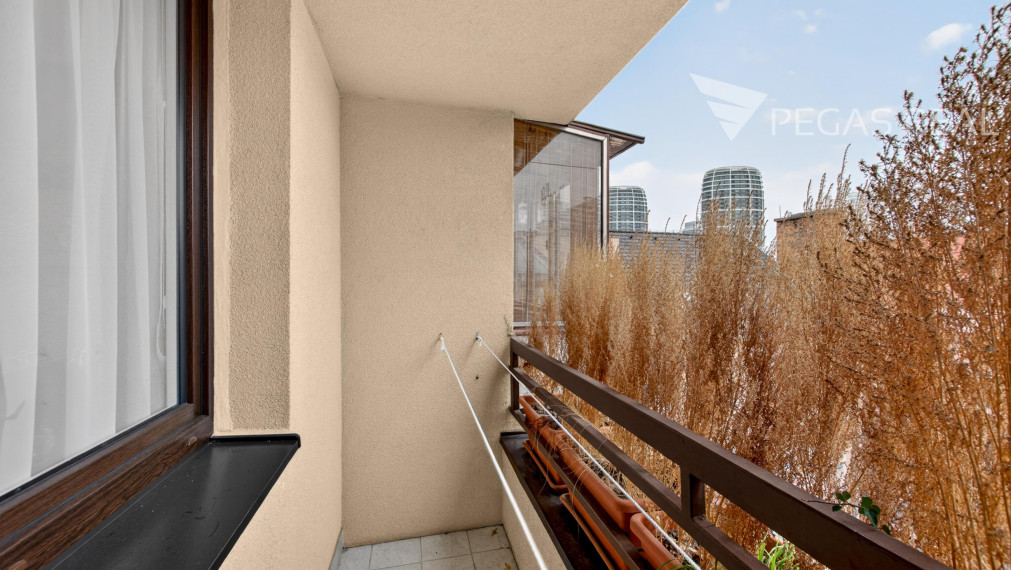 Veľký 2-izbový byt na Grosslingovej v centre mesta