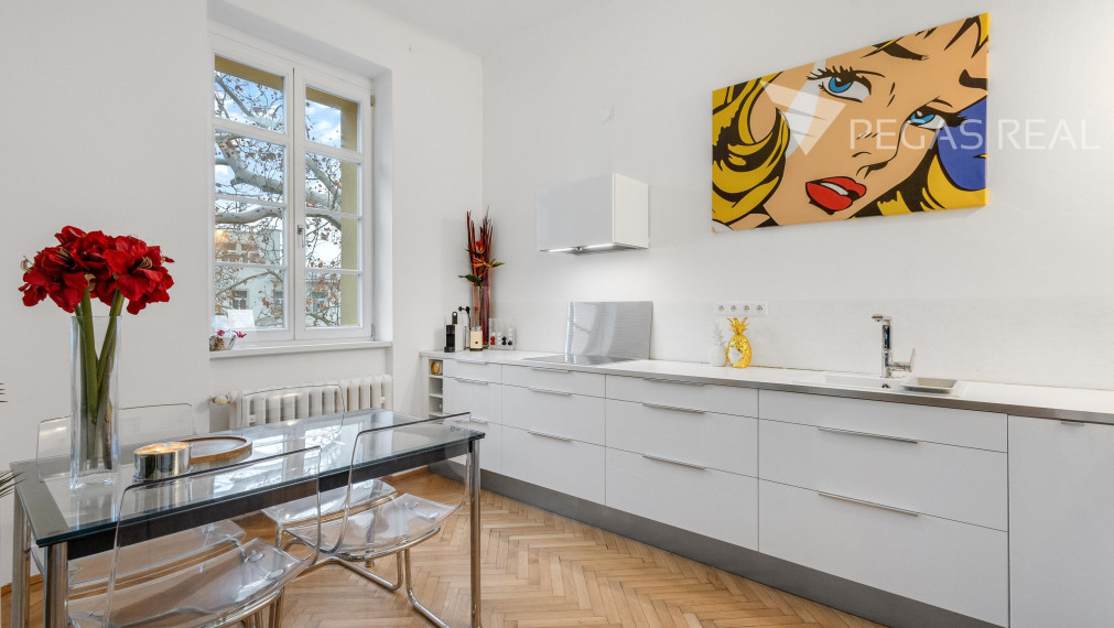 Luxusný 4 izb. staromestský byt na Holubyho ulici