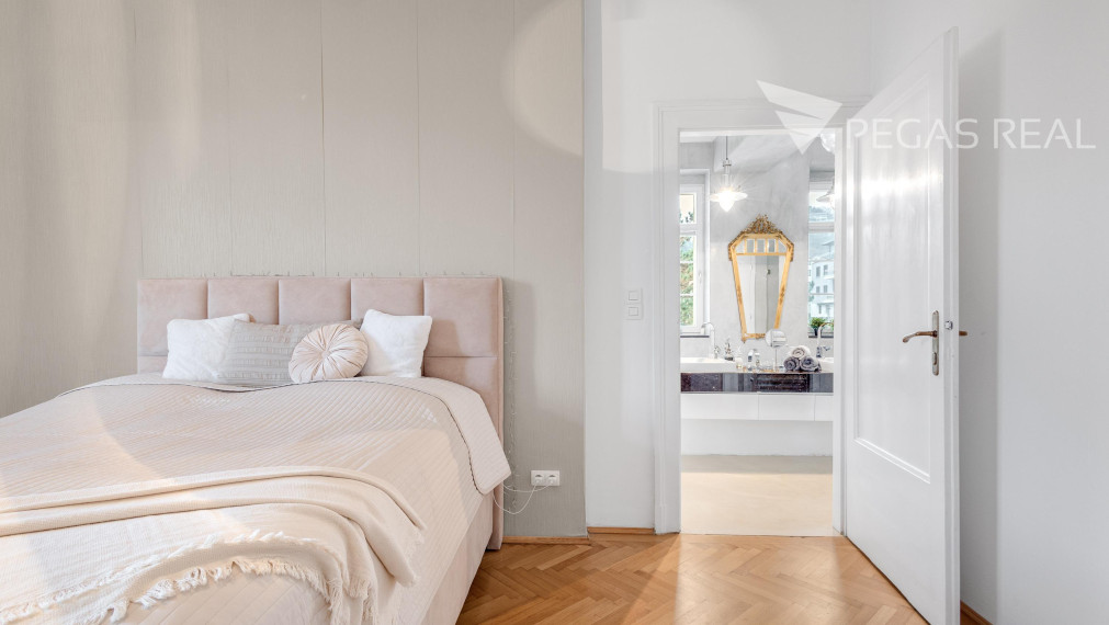 Luxusný 4 izb. staromestský byt na Holubyho ulici