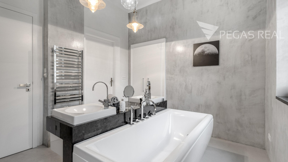 Luxusný 4 izb. staromestský byt na Holubyho ulici