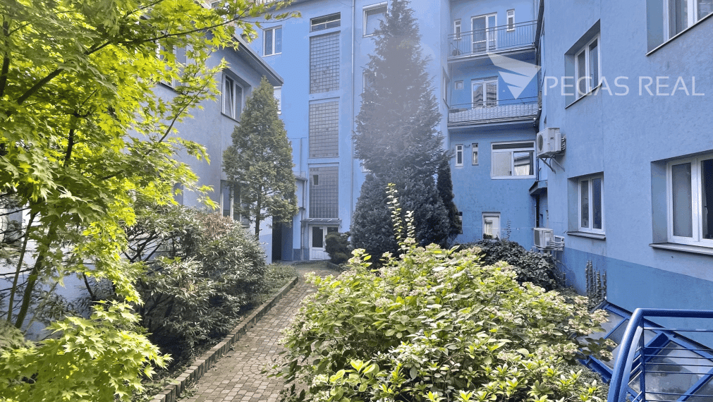 Kancelárske priestory v centre Bratislavy na Mýtnej  – 211m2 kancelárske priestory + 62m2 terasa