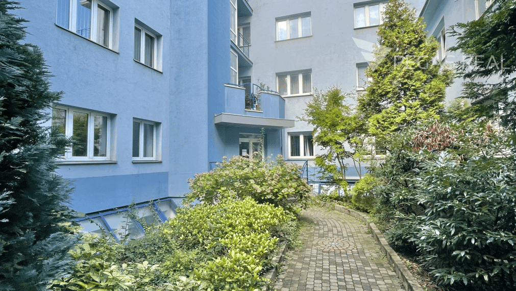 Kancelárske priestory v centre Bratislavy na Mýtnej  – 211m2 kancelárske priestory + 62m2 terasa