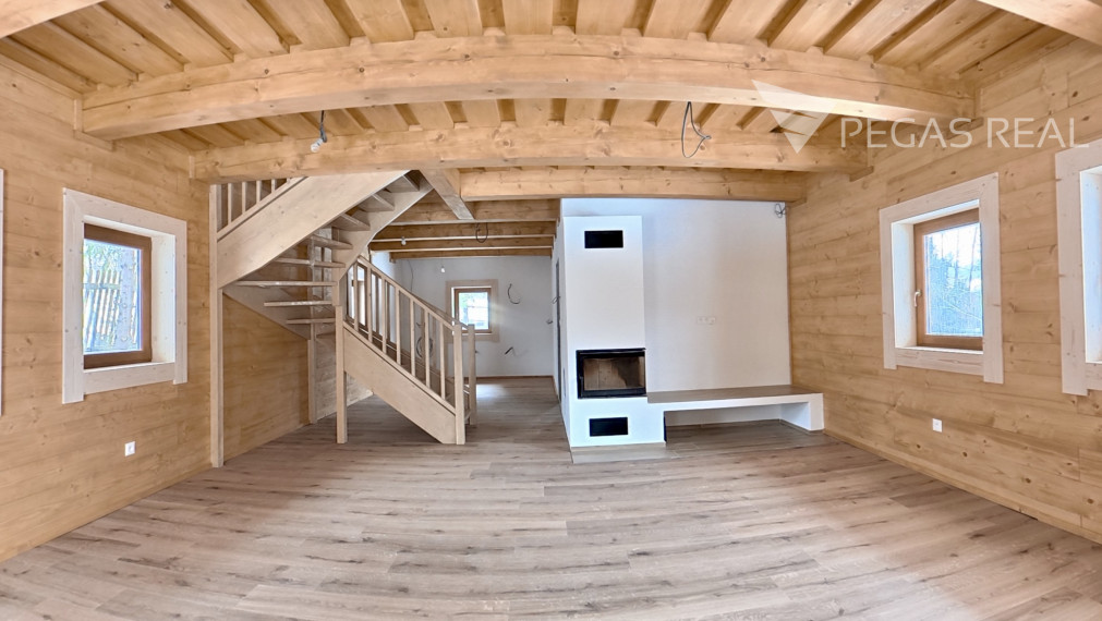 Unikátny rekreačný zrub v krásnej lokalite – Stará Bystrica (Žilinský kraj) - VIDEO