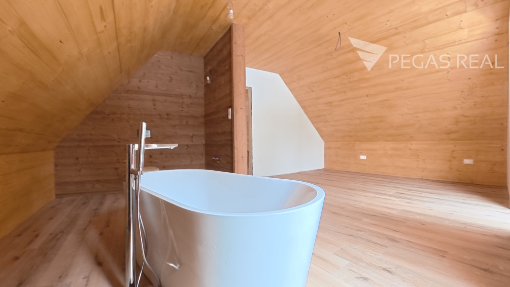 Unikátny rekreačný zrub v krásnej lokalite – Stará Bystrica (Žilinský kraj) - VIDEO