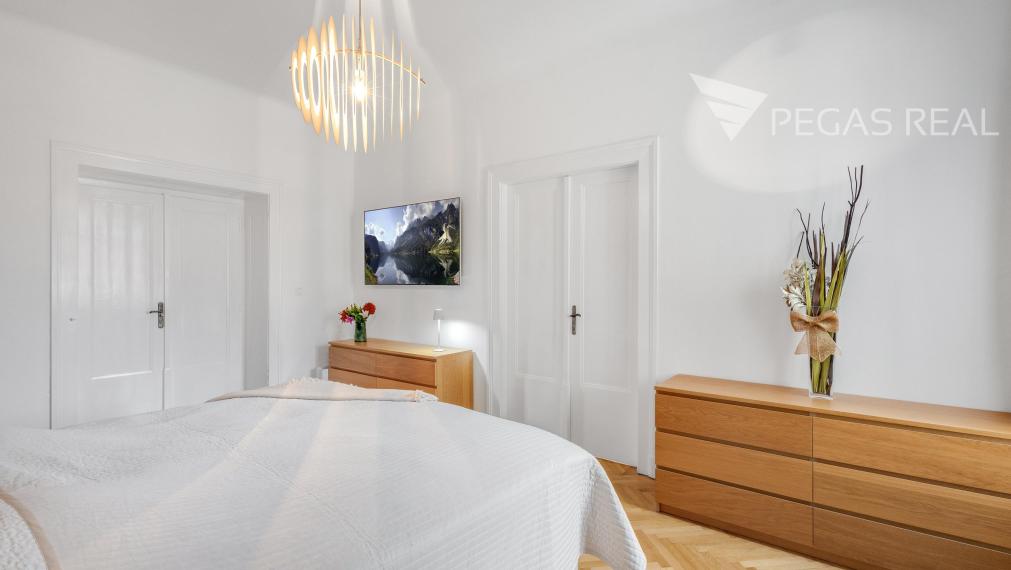 Luxusný 4 izb. staromestský byt na Holubyho ulici