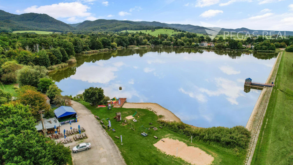 Krásna chata v nádhernom prostredí Rohožníka s vynikajúcou dostupnosťou z BA.