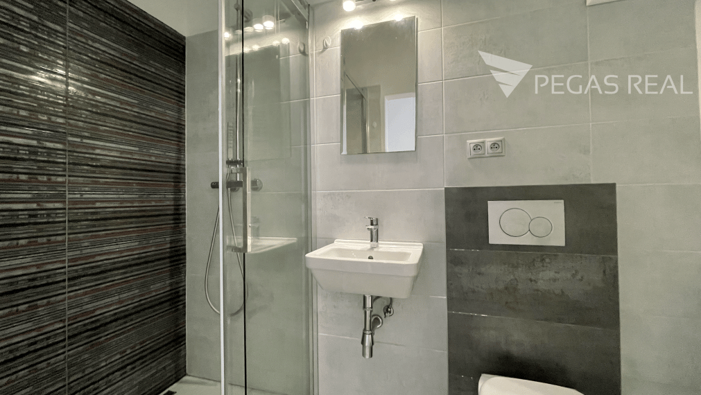 Priestranný 4 izbový byt na Opavskej ulici s parkovacím státim v garáži