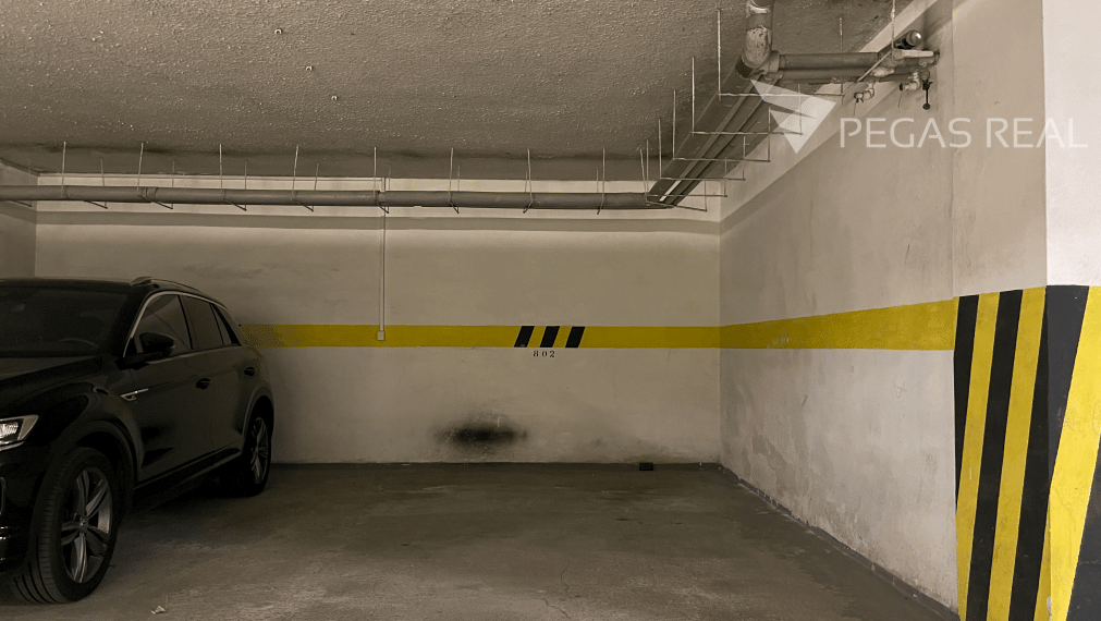 Priestranný 4 izbový byt na Opavskej ulici s parkovacím státim v garáži