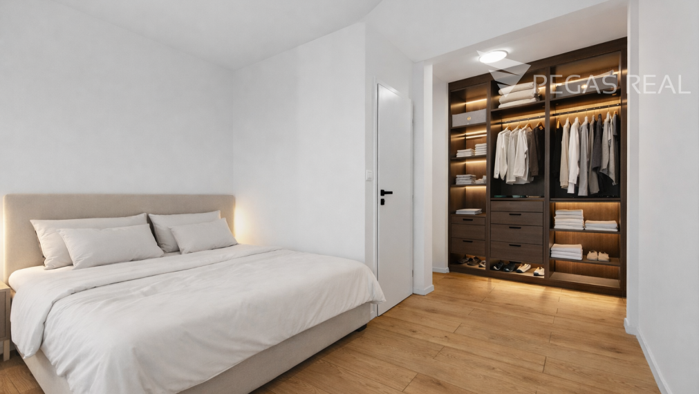 PRIESTRANNÝ 3-IZBOVÝ BYT PO KOMPLETNEJ HĹBKOVEJ REKONŠTRUKCII V RUŽINOVE