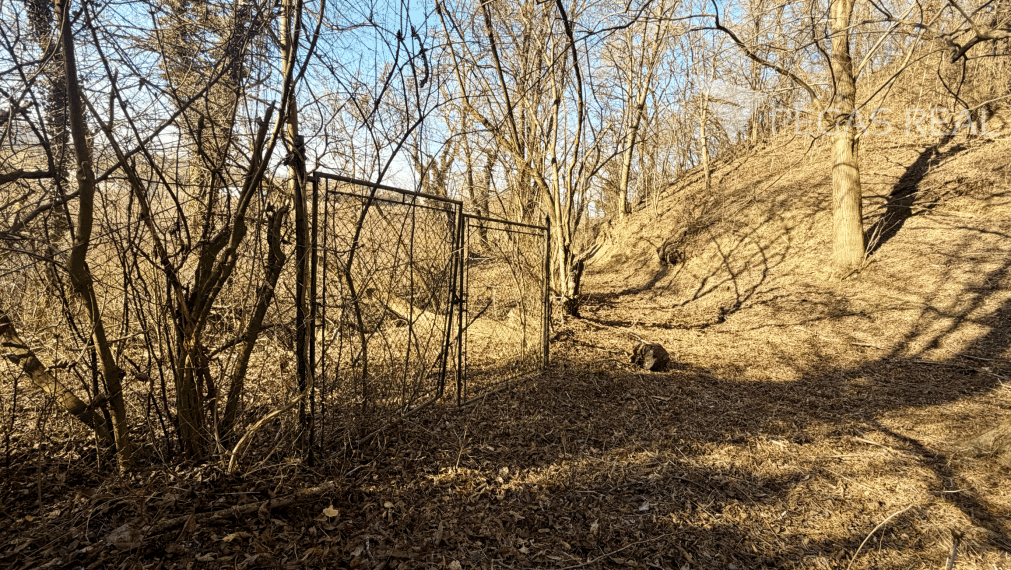 Pozemok na samote. Ratnovce, Banka pri Piešťanoch, 5402m2