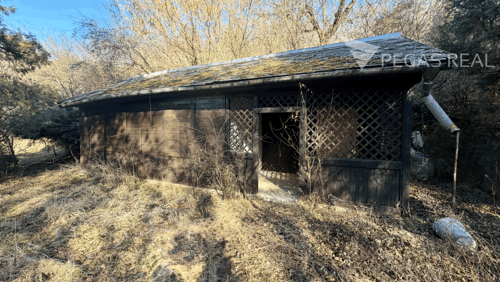 Pozemok na samote. Ratnovce, Banka pri Piešťanoch, 5402m2